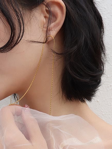 Secret Shoulder Sweeper Earring